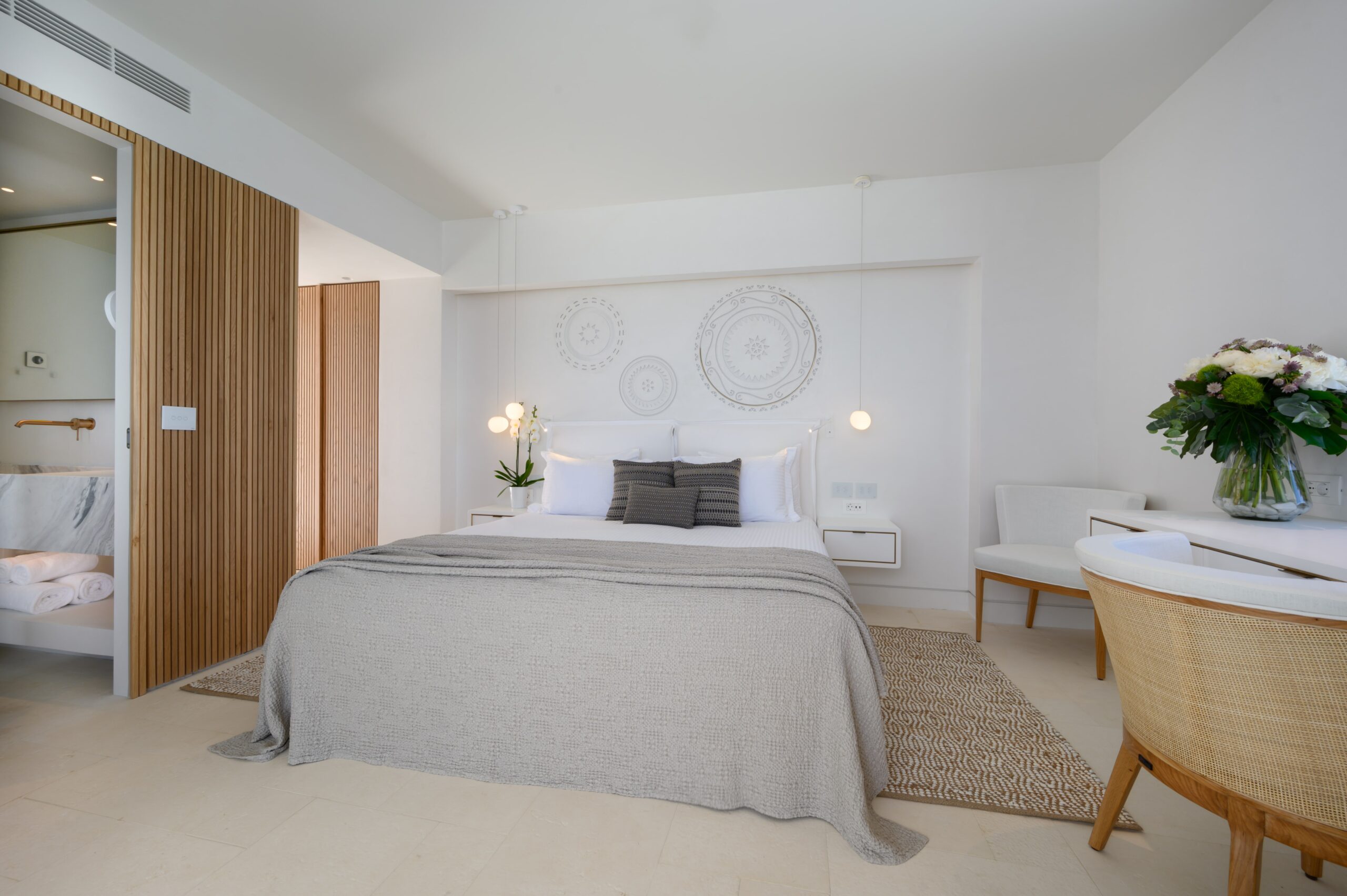 the-island-concept-crete-premium-deluxe-sea-view-room-bedroom-bathroom-interior-min